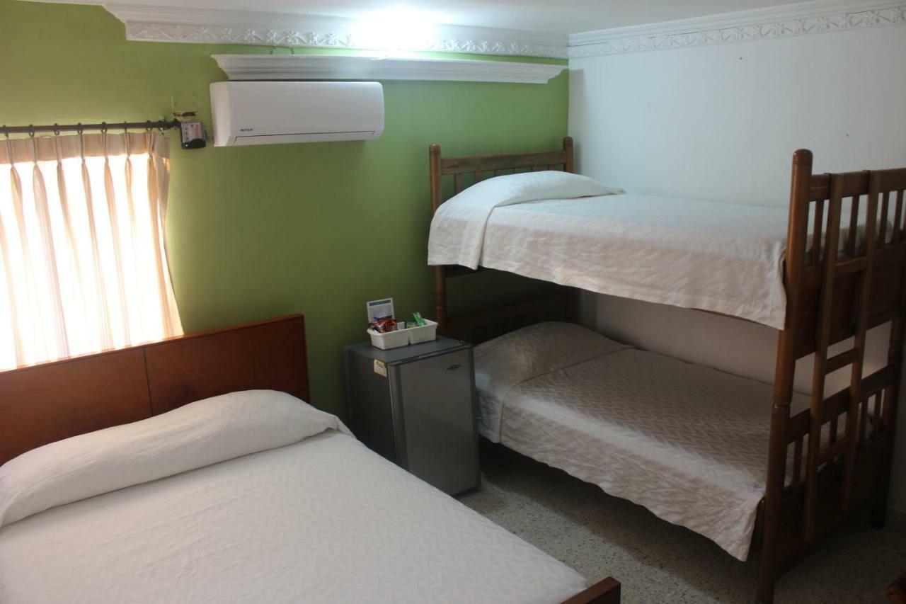 בארנקווילה Hotel Monterrey מראה חיצוני תמונה