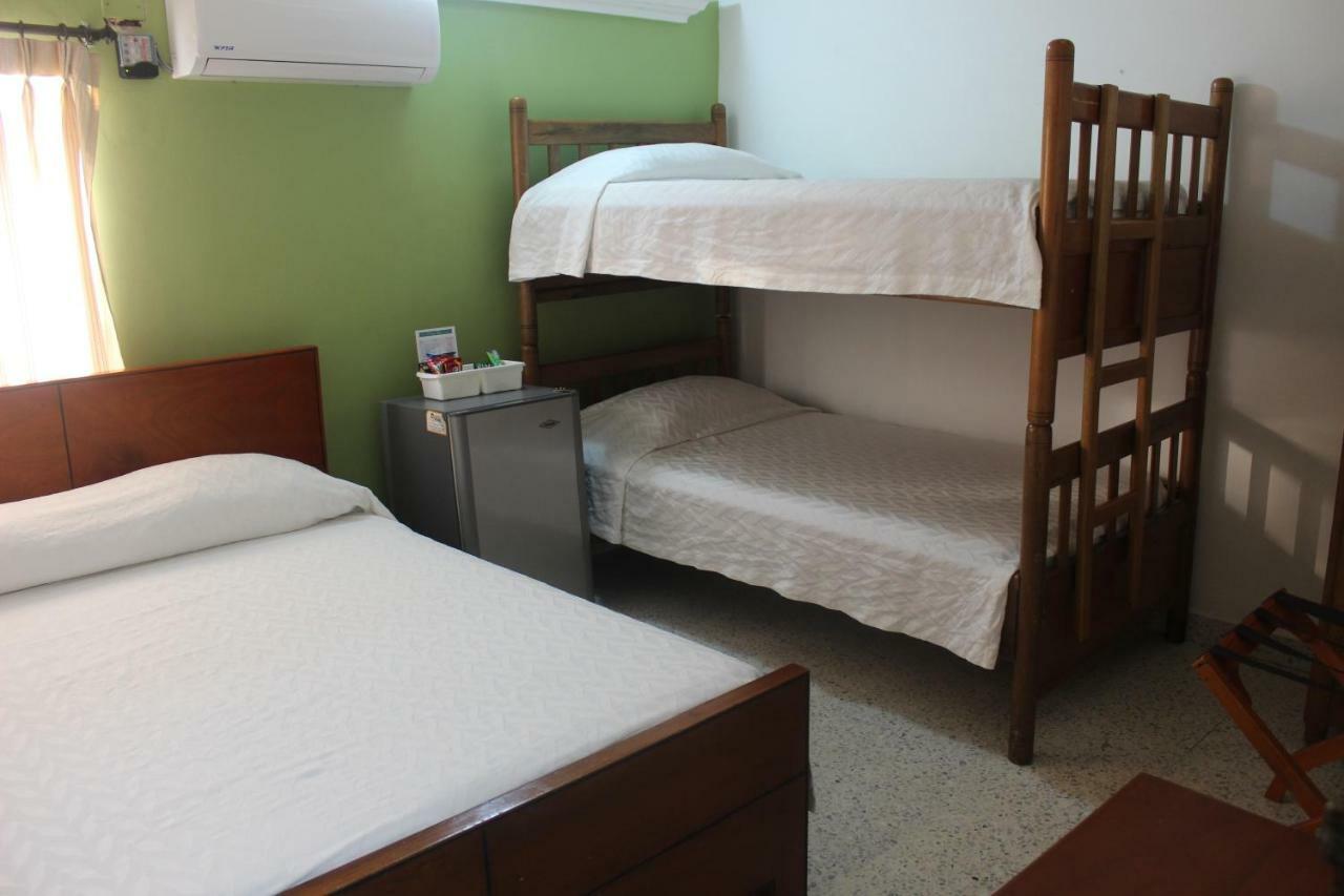 בארנקווילה Hotel Monterrey מראה חיצוני תמונה